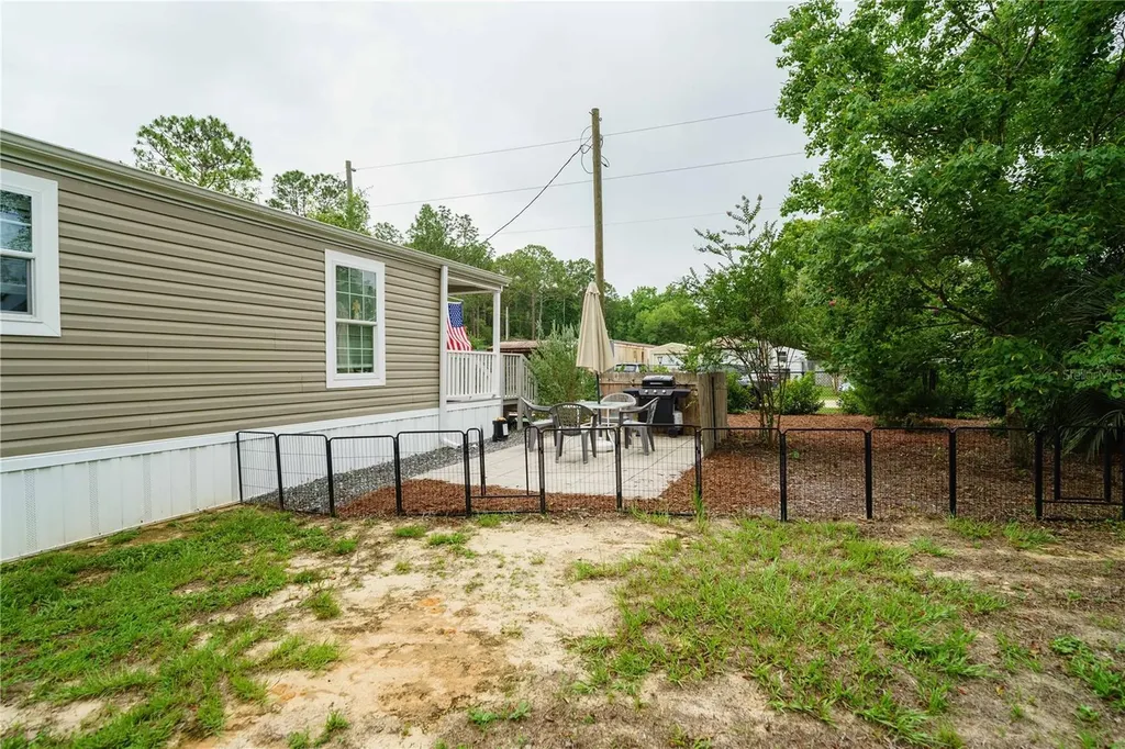 13215 NE 41st Street Silver Springs FL 34488