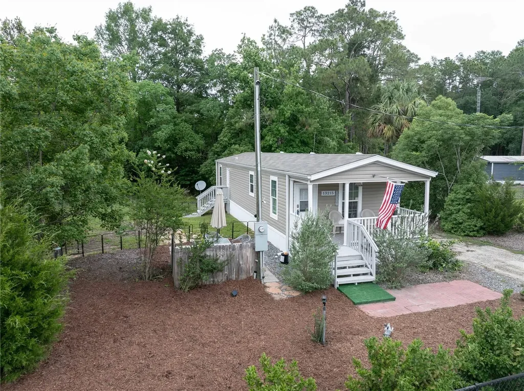 13215 NE 41st Street Silver Springs FL 34488
