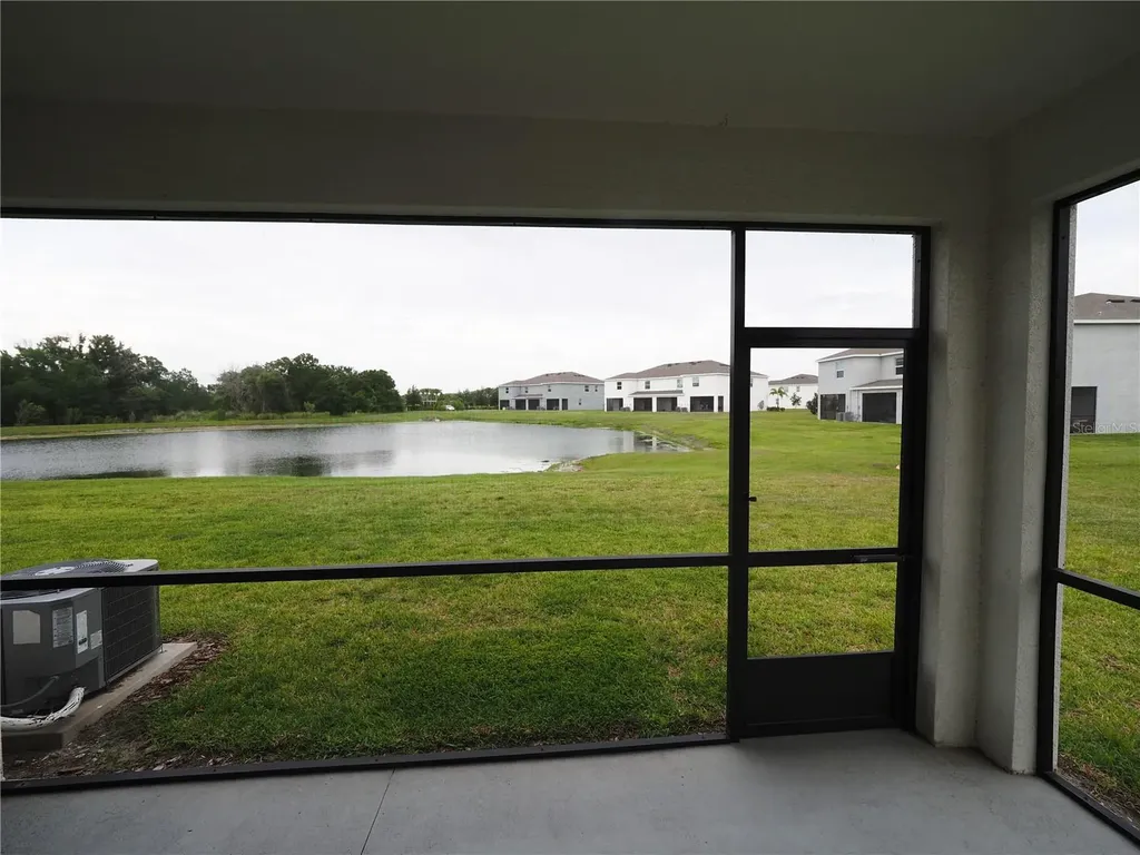 1722 Woodleaf Hammock Court Bradenton FL 34211