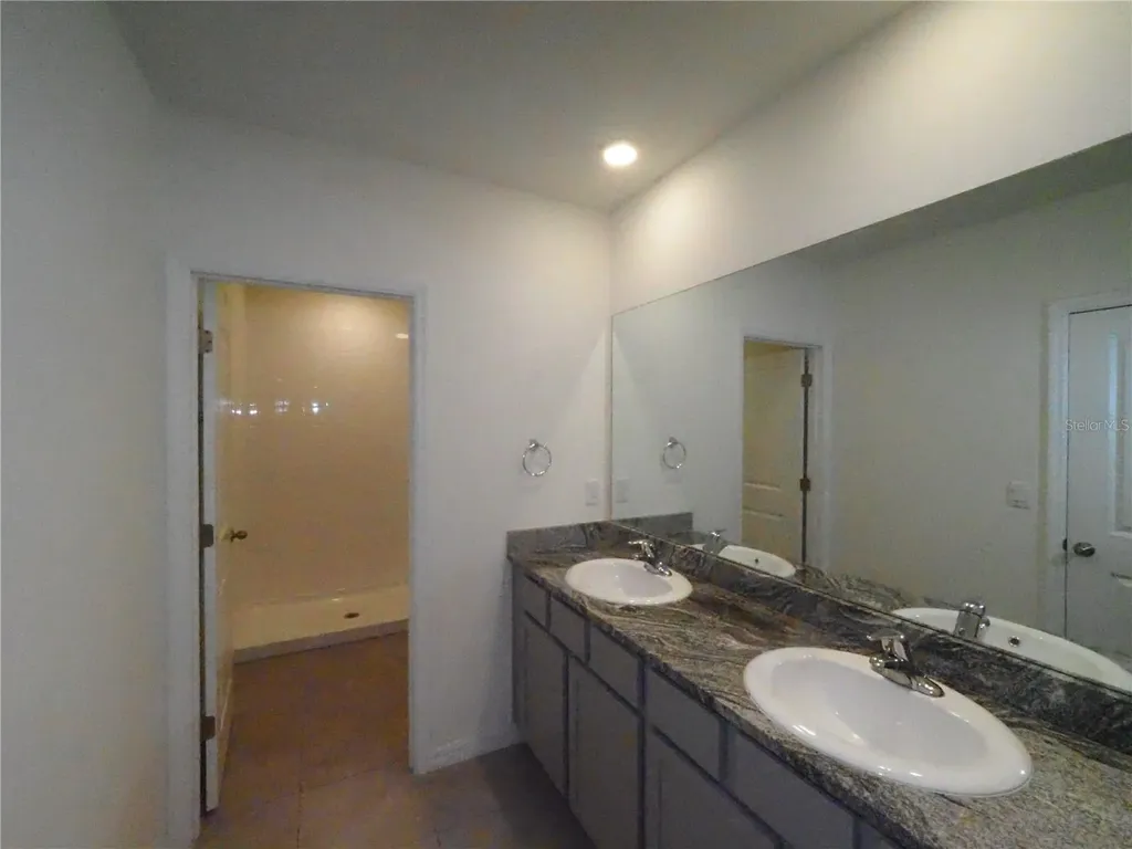 1722 Woodleaf Hammock Court Bradenton FL 34211