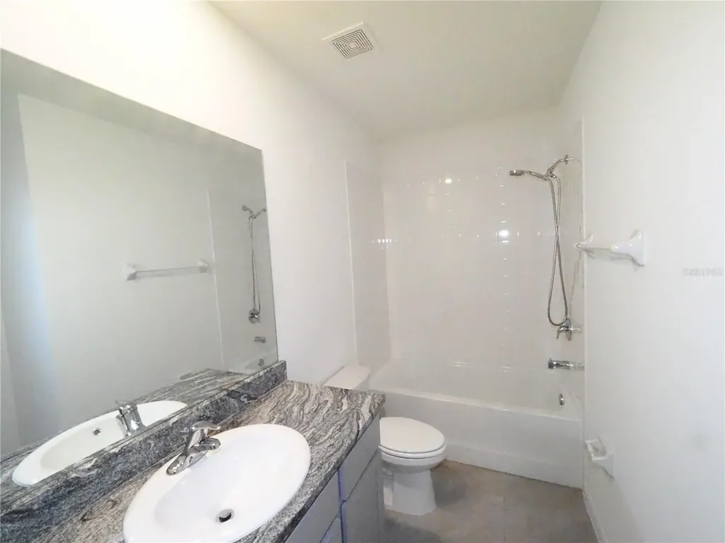 1722 Woodleaf Hammock Court Bradenton FL 34211