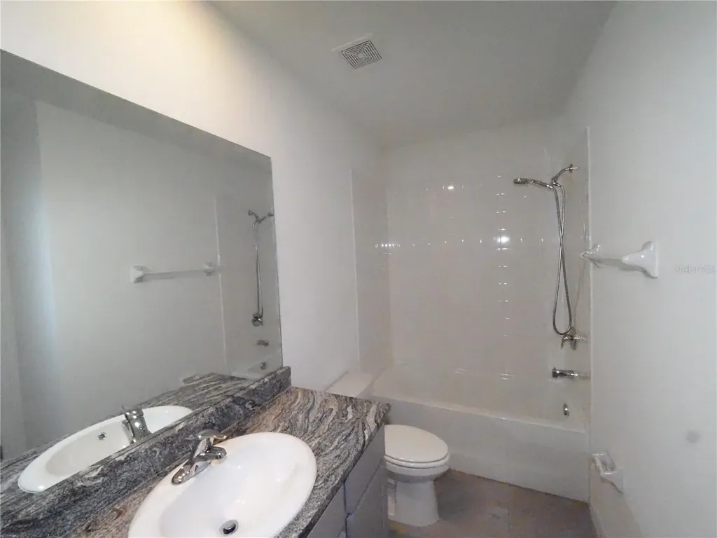 1722 Woodleaf Hammock Court Bradenton FL 34211