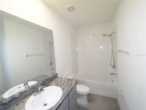 1722 Woodleaf Hammock Court Bradenton FL 34211