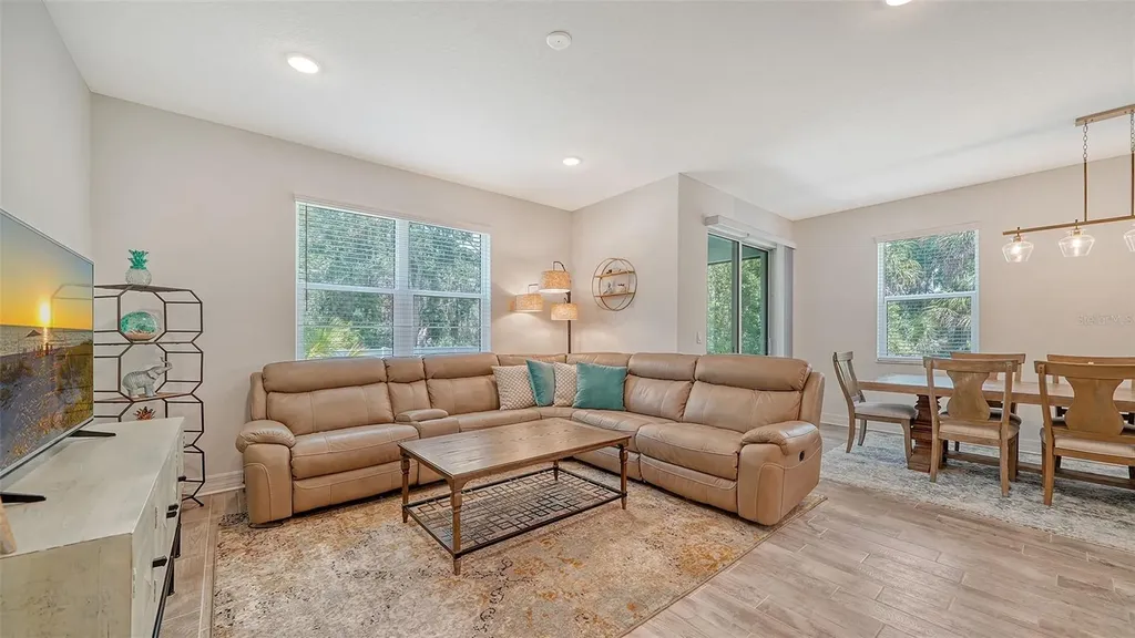 3092 Via Sienna Circle Sarasota FL 34243