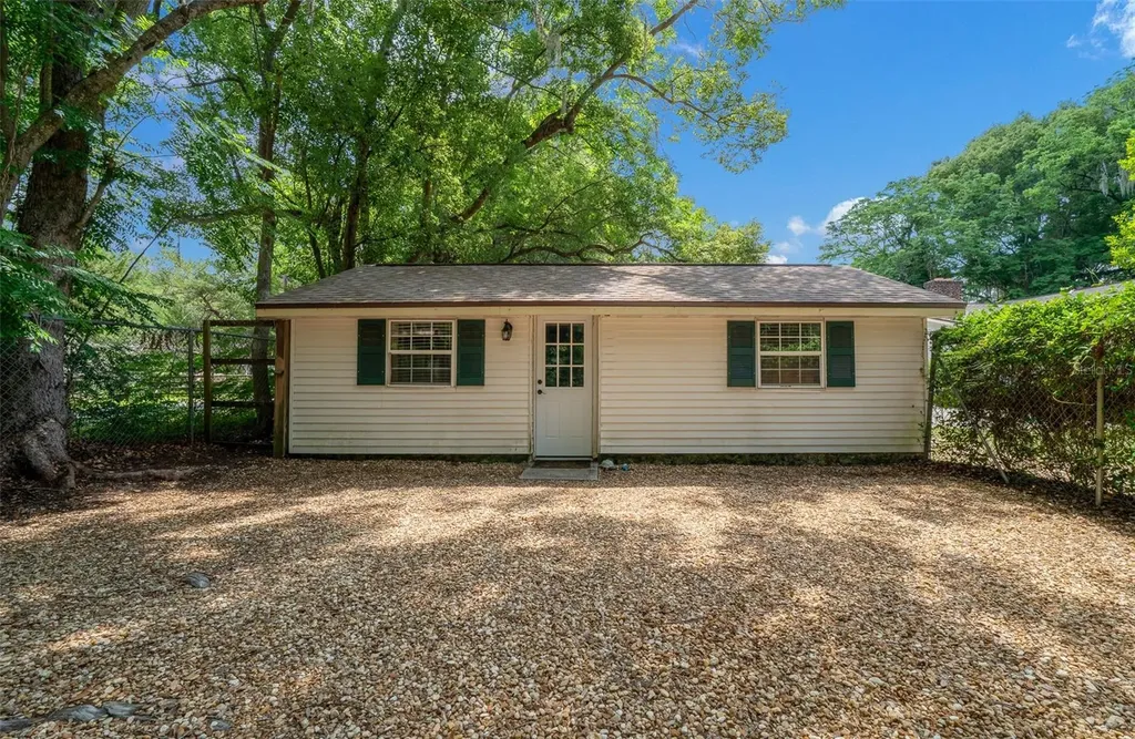 1985 NE 97th Streed Road Anthony FL 32617