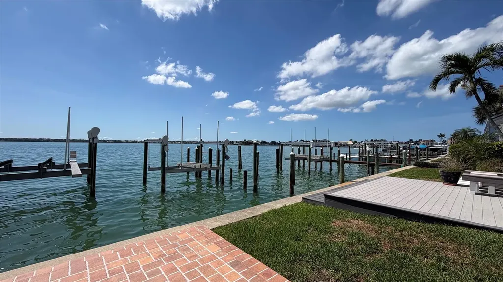 218 Sand Key Estates Drive Clearwater Beach FL 33767