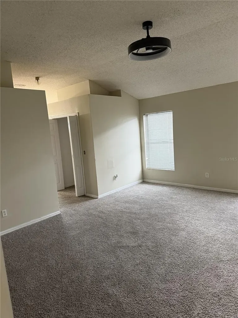3733 Weetamoo Circle Orlando FL 32818