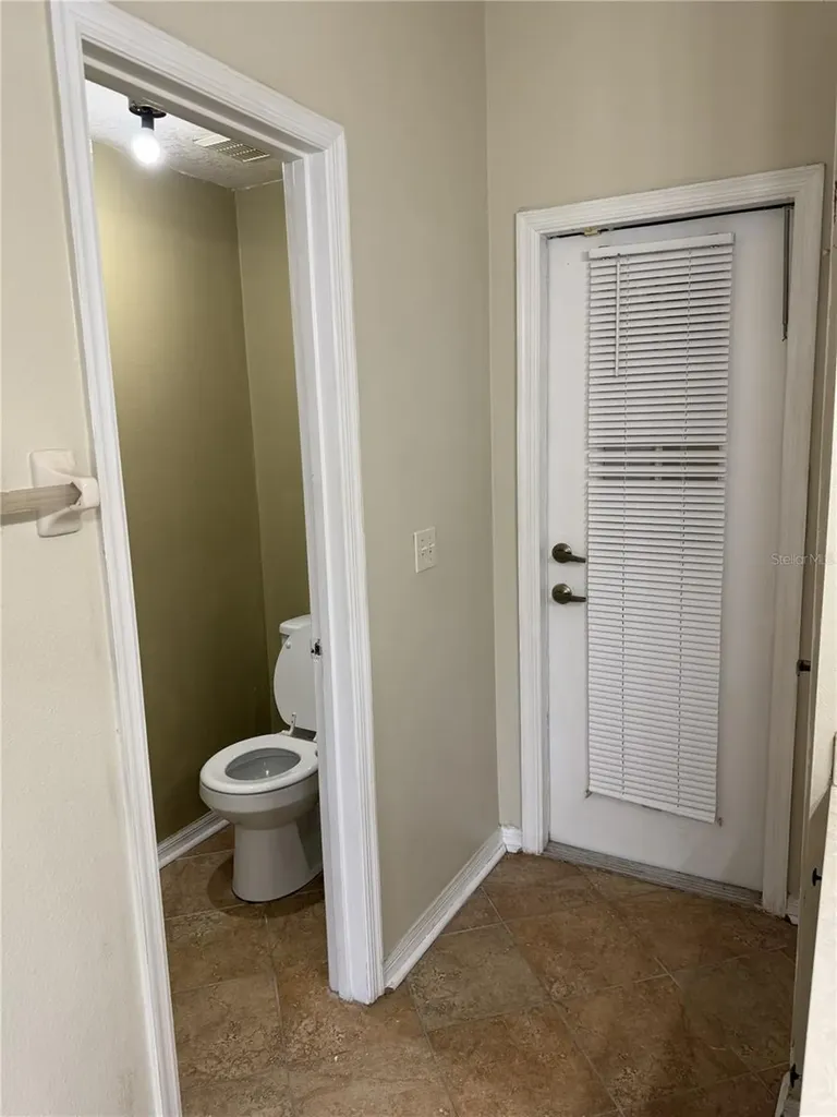 3733 Weetamoo Circle Orlando FL 32818