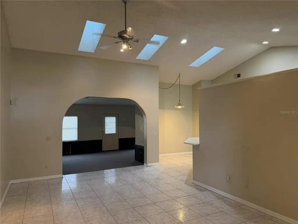3733 Weetamoo Circle Orlando FL 32818