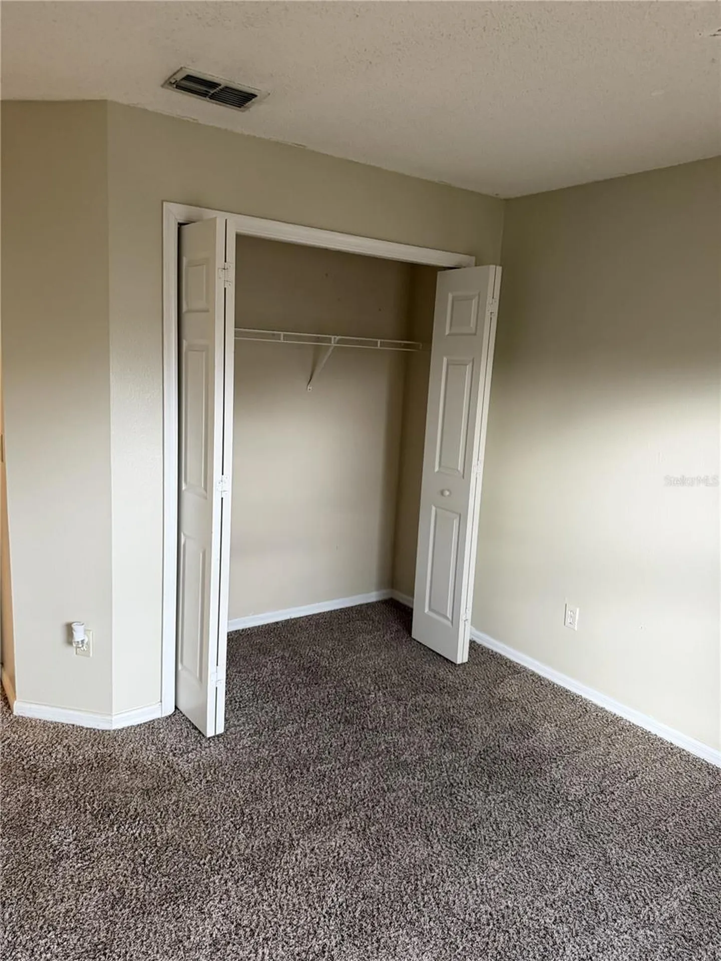 3733 Weetamoo Circle Orlando FL 32818
