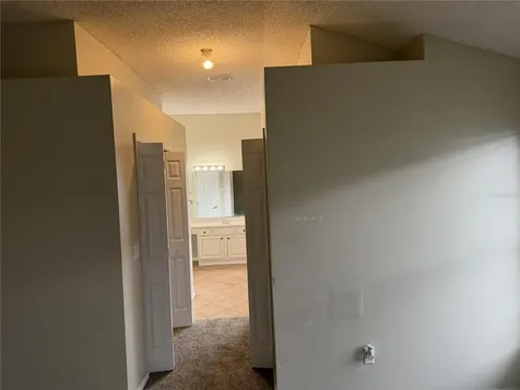 3733 Weetamoo Circle Orlando FL 32818