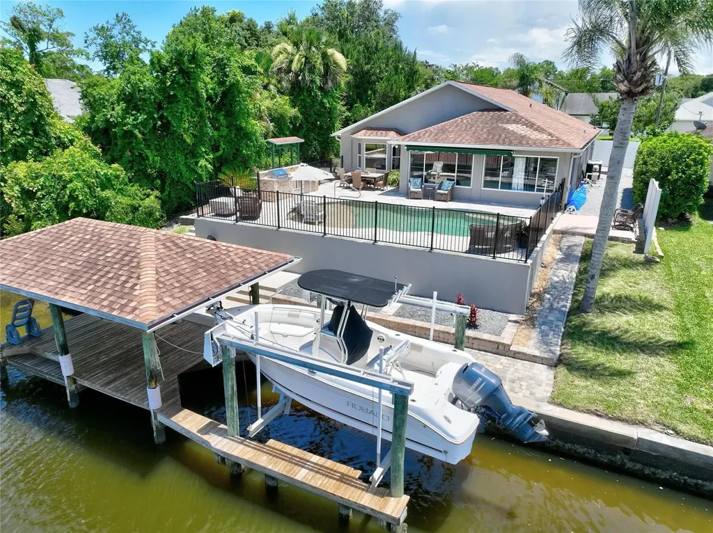 15 Comet Court Palm Coast FL 32137