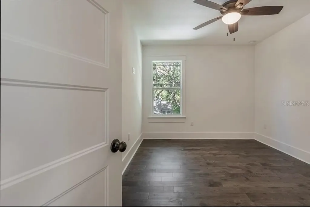 5813 N 18th Street Tampa FL 33610
