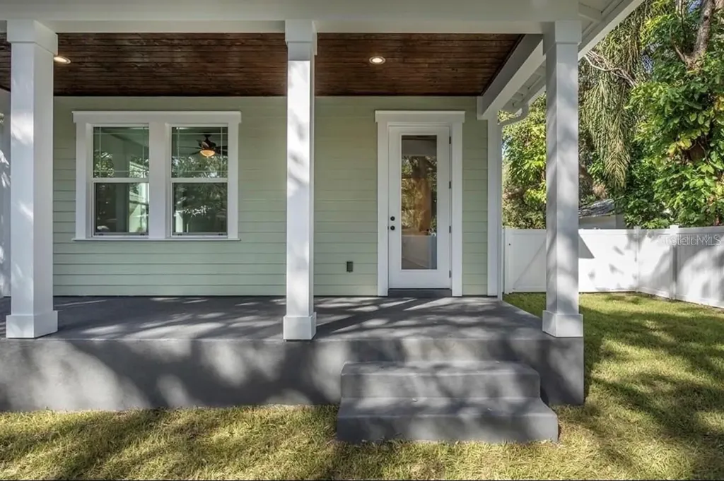 5813 N 18th Street Tampa FL 33610