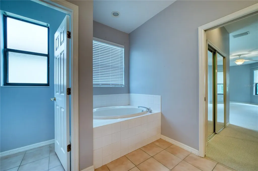 4252 Mackay Falls Terrace Sarasota FL 34243