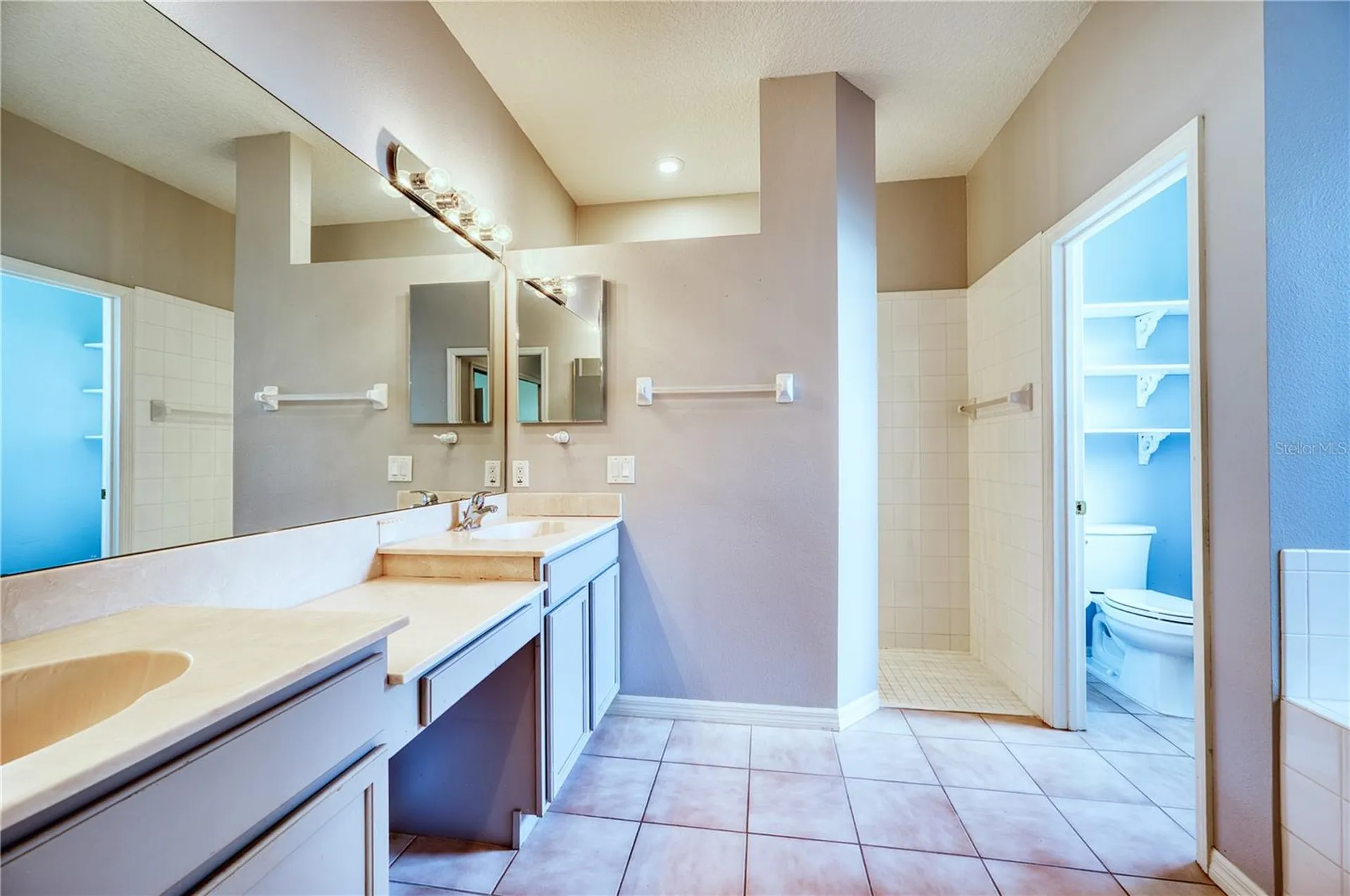 4252 Mackay Falls Terrace Sarasota FL 34243