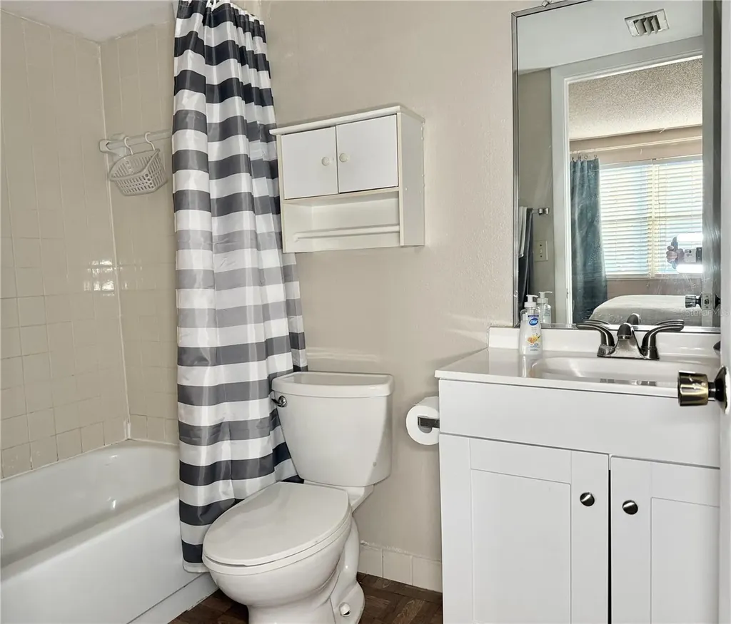5054 Terrace Club Lane Tampa FL 33617