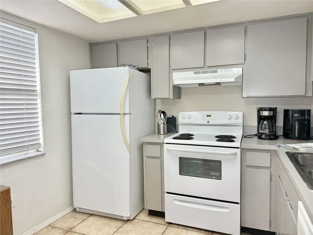 5054 Terrace Club Lane Tampa FL 33617