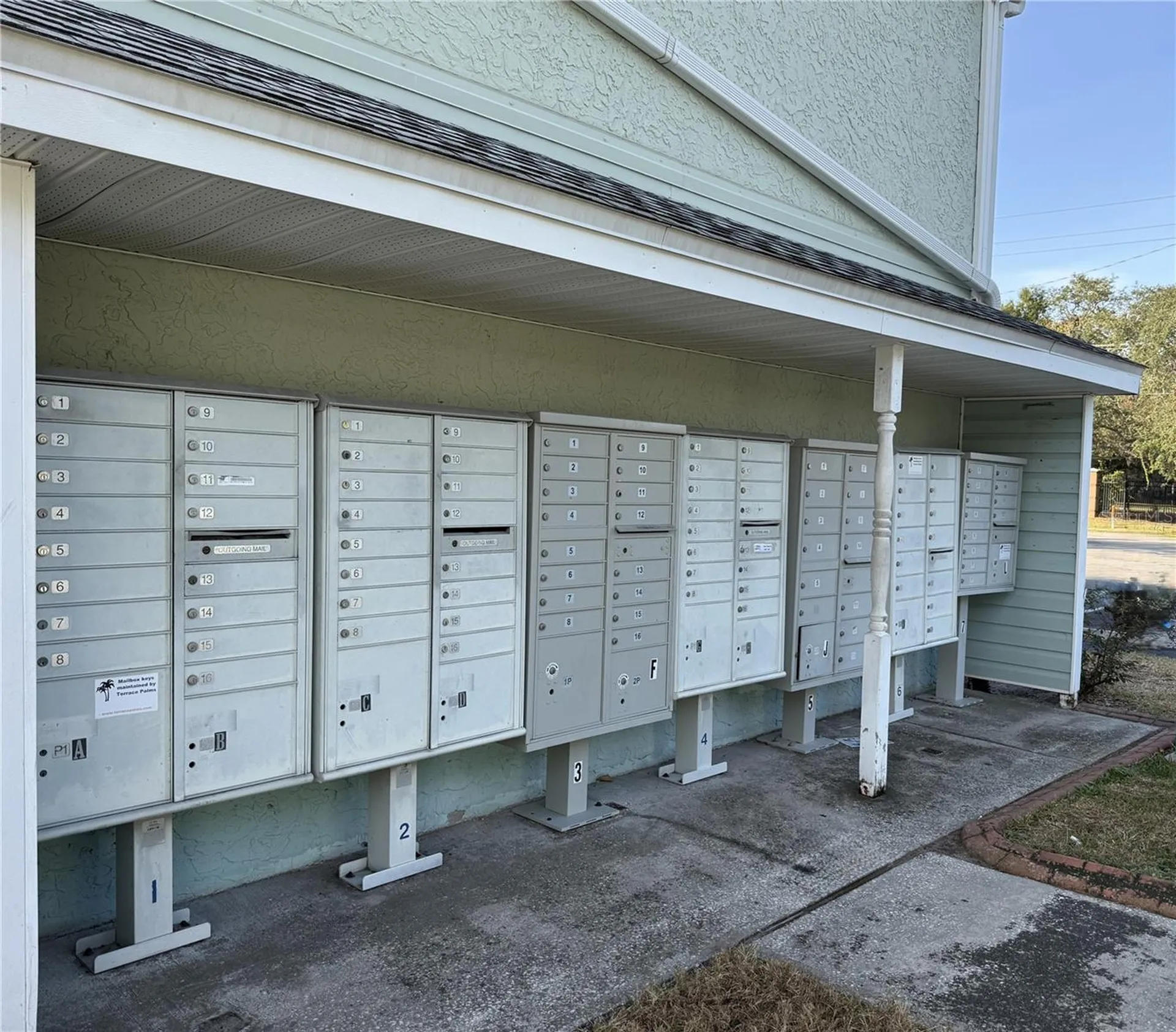 5054 Terrace Club Lane Tampa FL 33617