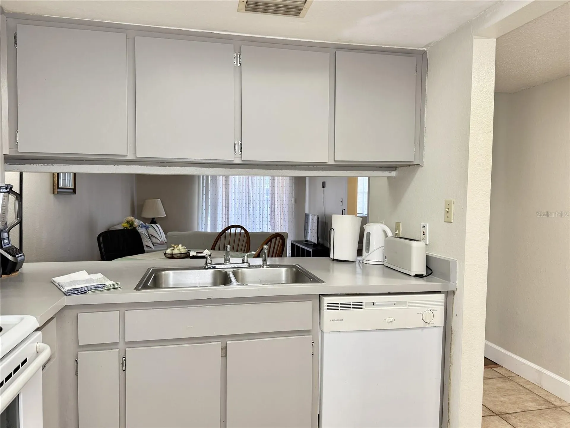 5054 Terrace Club Lane Tampa FL 33617
