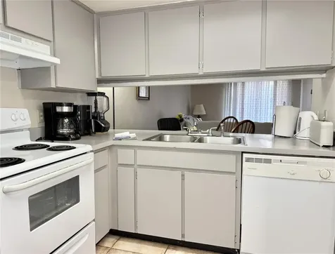 5054 Terrace Club Lane Tampa FL 33617