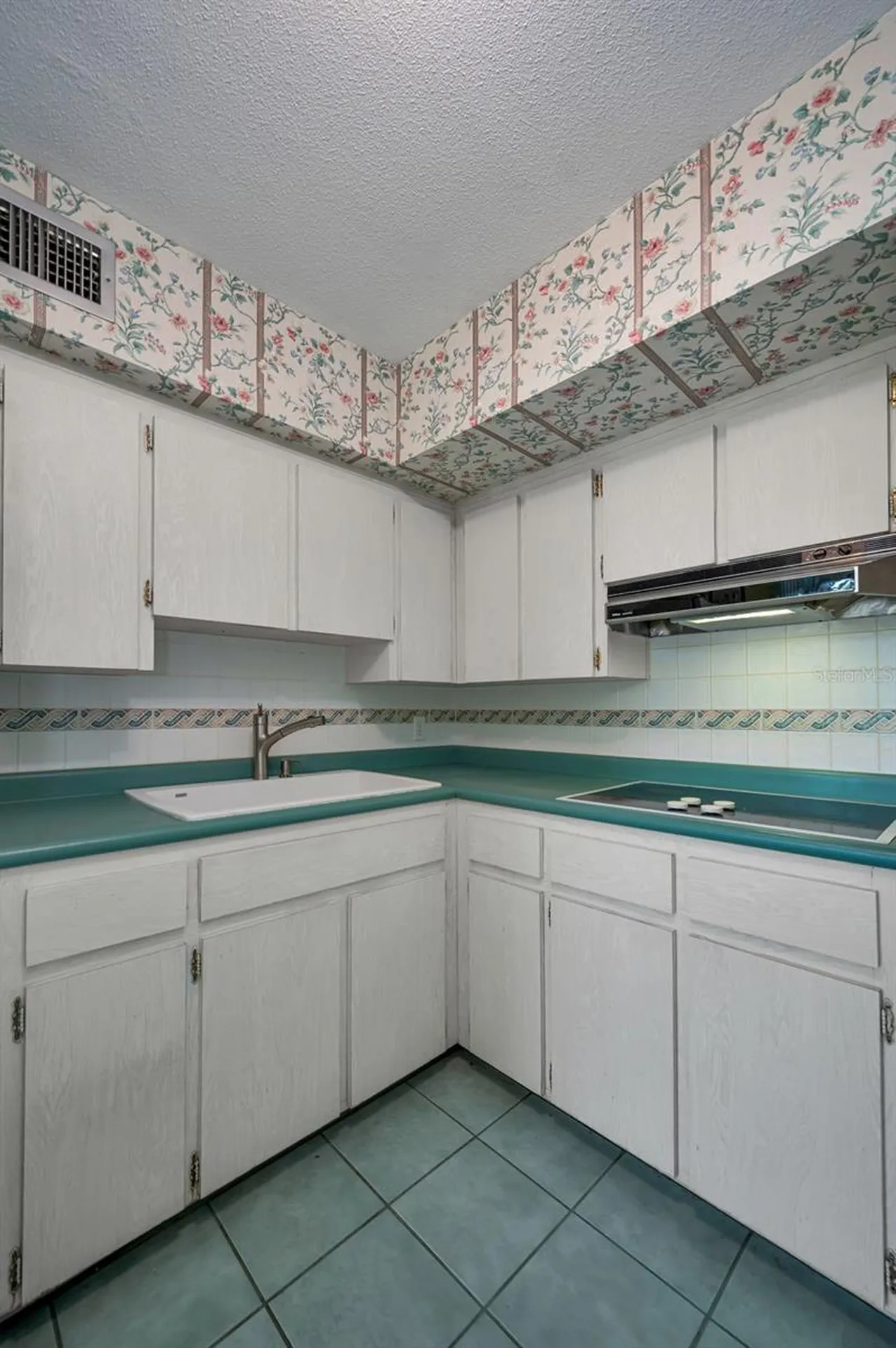 2072 Australia Way W Clearwater FL 33763