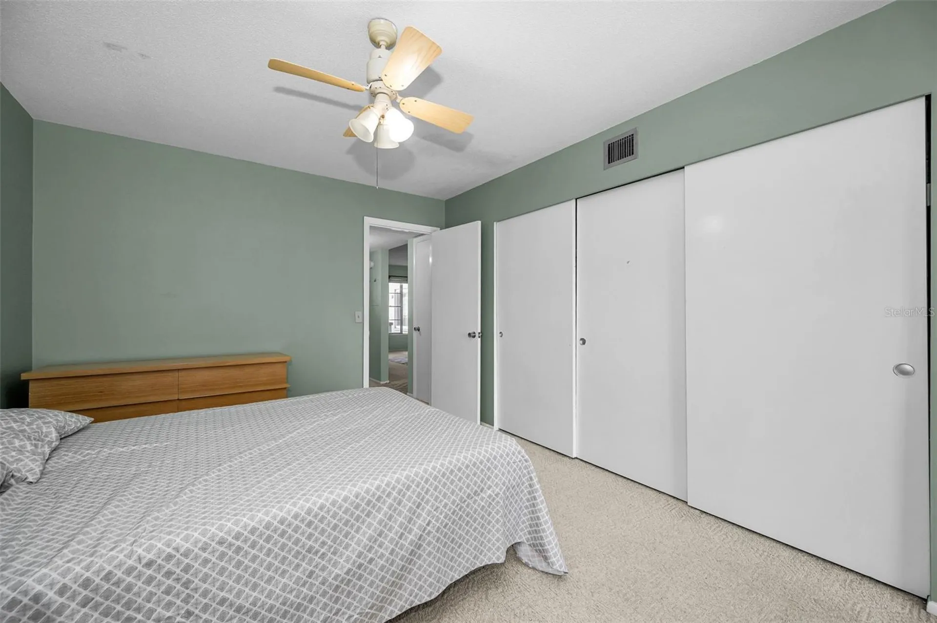 2072 Australia Way W Clearwater FL 33763
