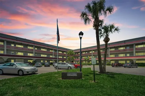 2072 Australia Way W Clearwater FL 33763