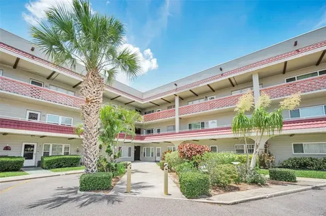 2072 Australia Way W Clearwater FL 33763