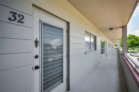 2072 Australia Way W Clearwater FL 33763
