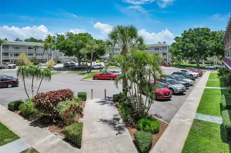 2072 Australia Way W Clearwater FL 33763