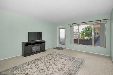 2072 Australia Way W Clearwater FL 33763