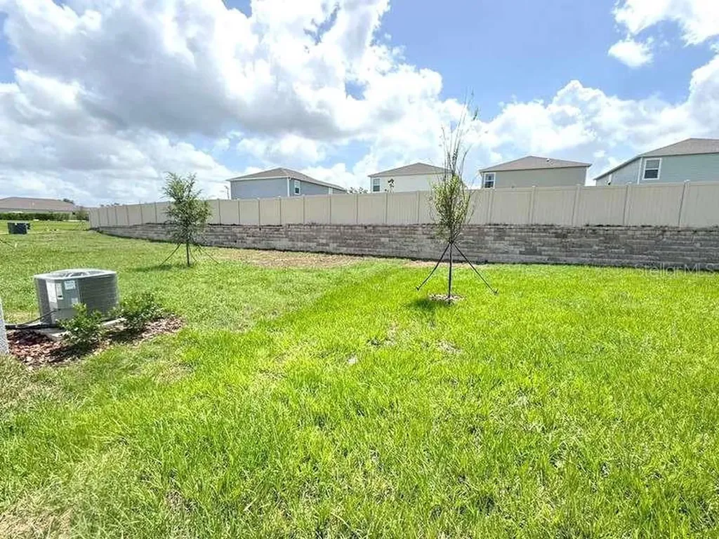 11357 Brae Way Dade City FL 33525