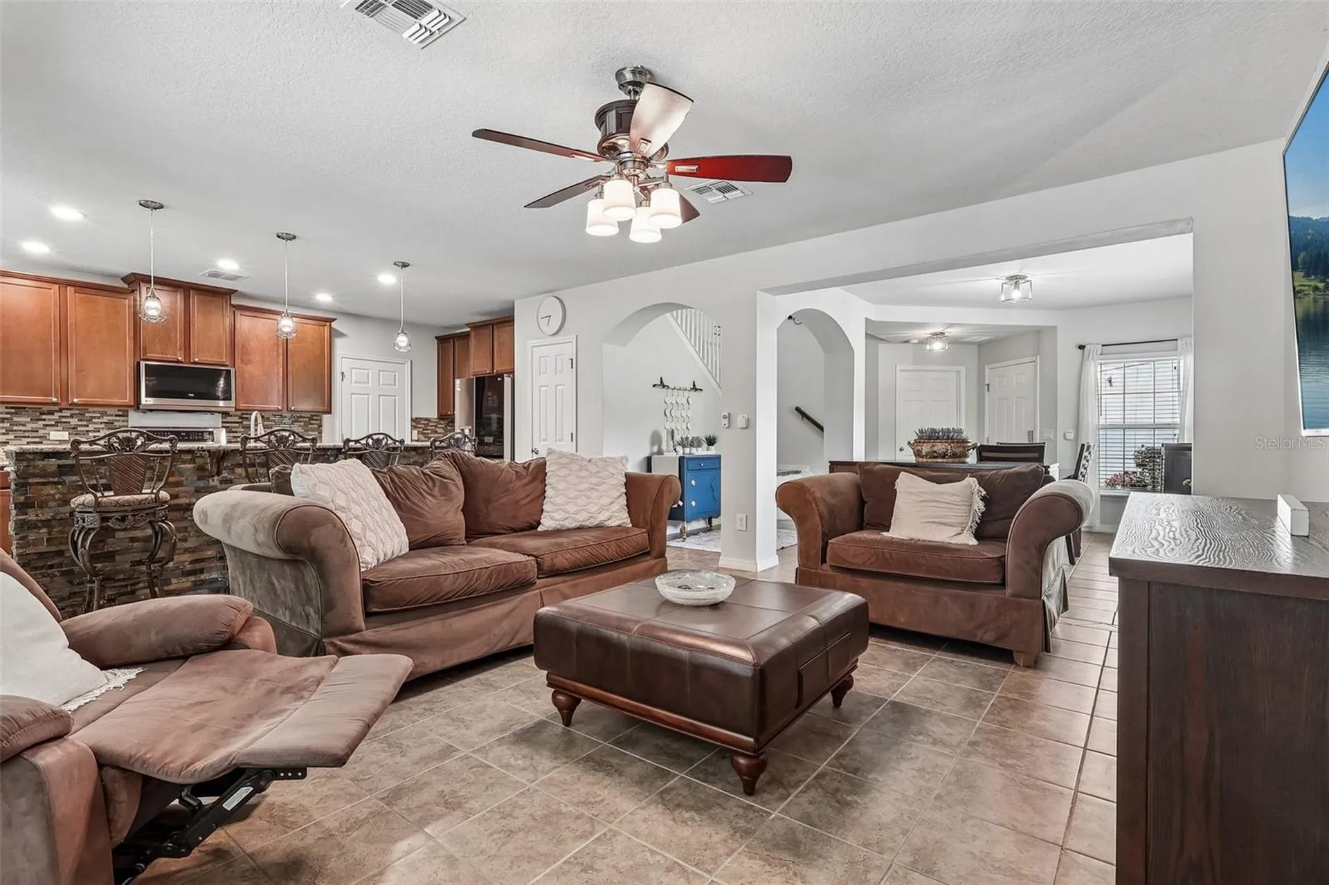 14102 Waterford Creek Boulevard Orlando FL 32828