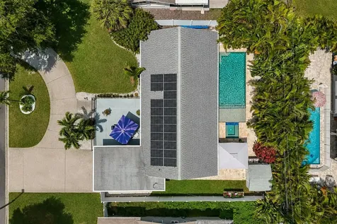 6765 11TH Avenue N St Petersburg FL 33710
