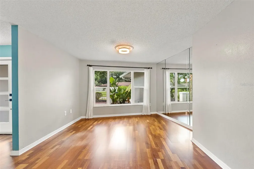 4308 Middle Lake Drive Tampa FL 33624