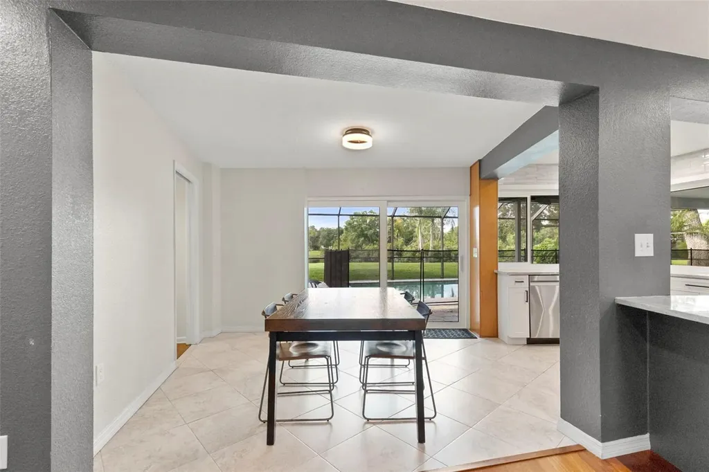 4308 Middle Lake Drive Tampa FL 33624