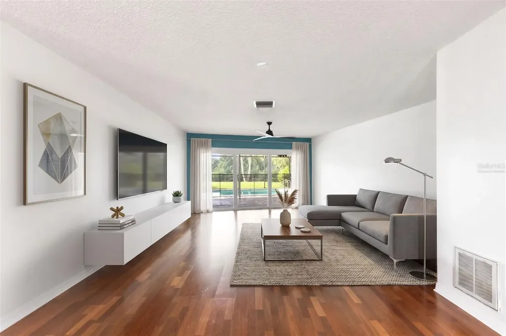 4308 Middle Lake Drive Tampa FL 33624