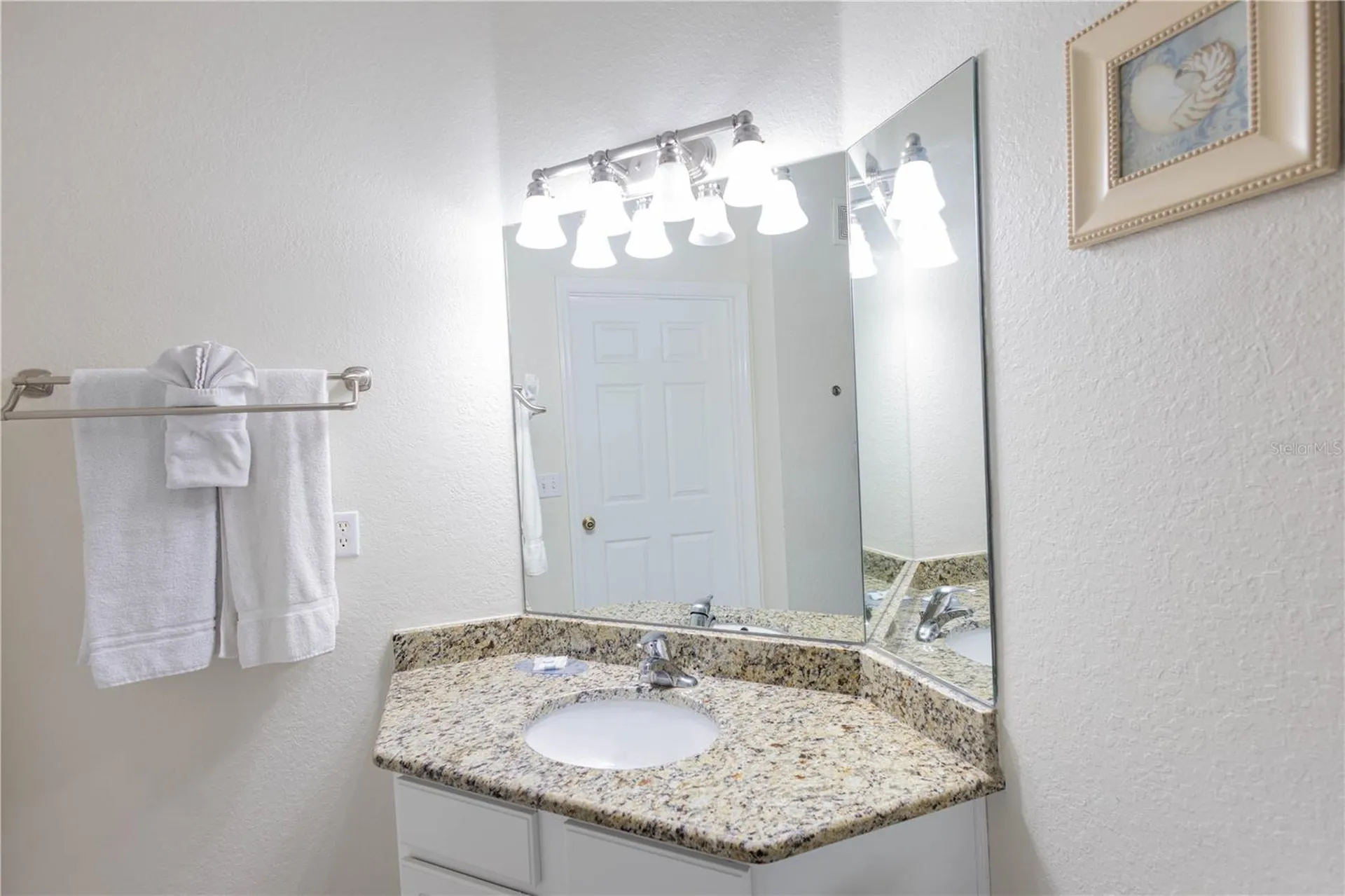 2784 Almaton Loop Kissimmee FL 34747