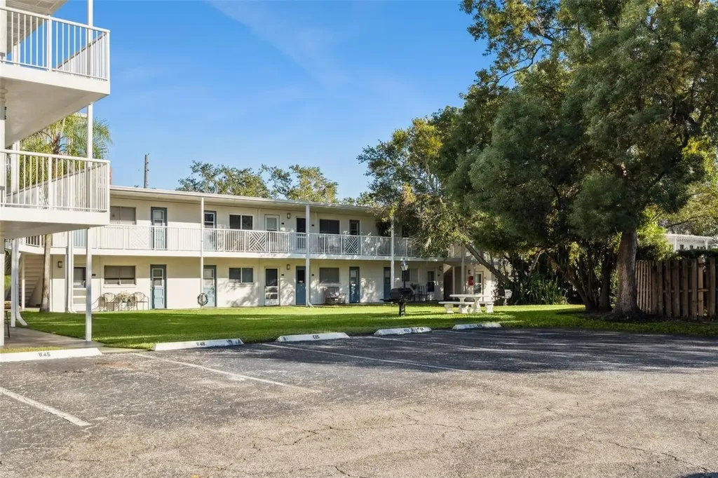 320 Lakeview Street Orlando FL 32804