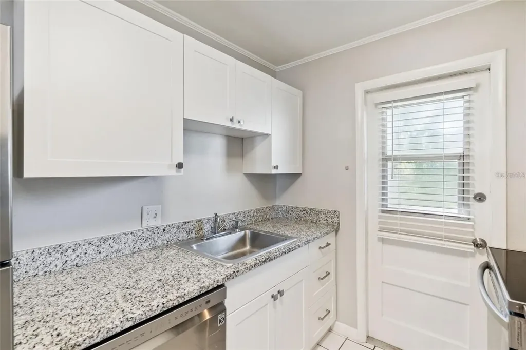 320 Lakeview Street Orlando FL 32804