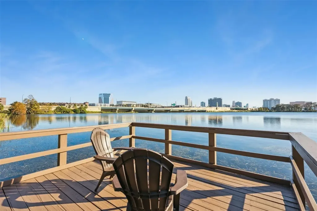 320 Lakeview Street Orlando FL 32804
