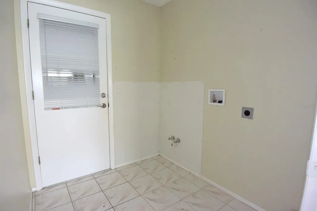 9027 Warwick Lane New Port Richey FL 34655