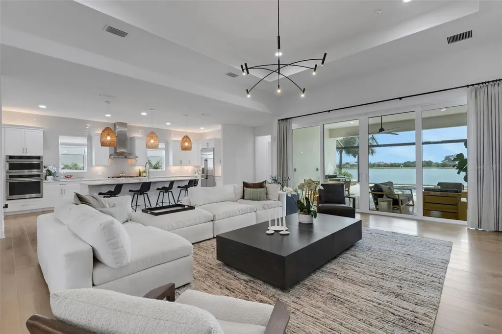 8023 Waterbend Trail Sarasota FL 34240
