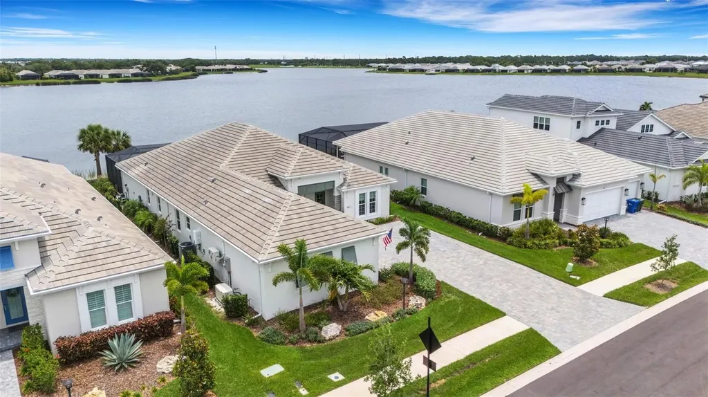8023 Waterbend Trail Sarasota FL 34240