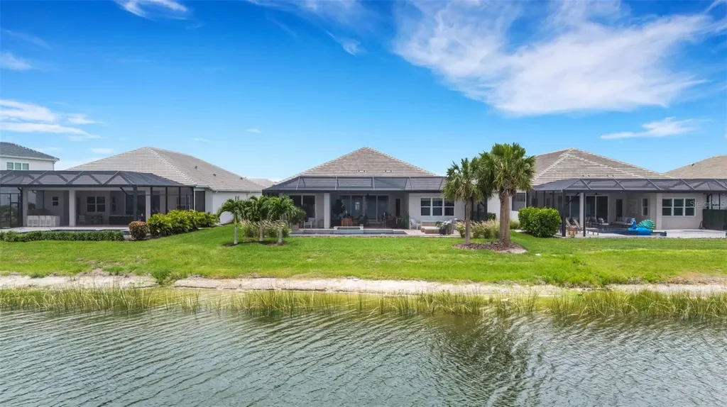 8023 Waterbend Trail Sarasota FL 34240
