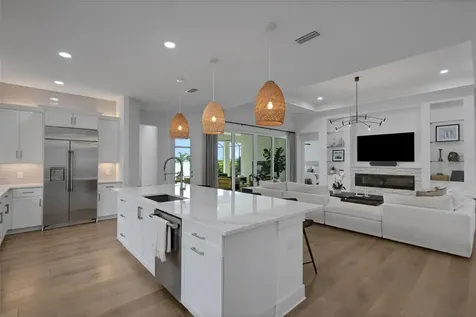 8023 Waterbend Trail Sarasota FL 34240