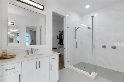 8023 Waterbend Trail Sarasota FL 34240