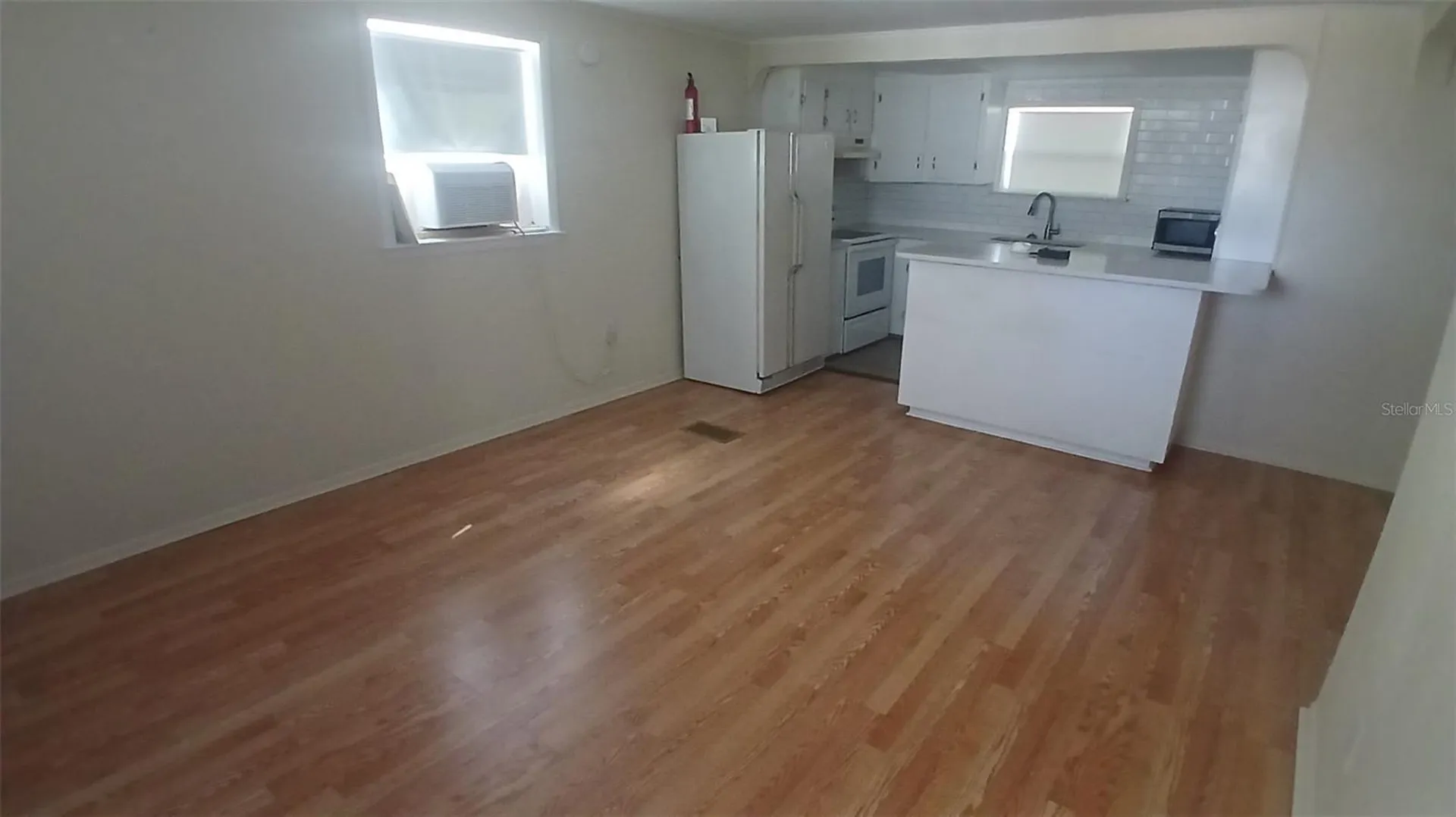 542 Division Street Tarpon Springs FL 34689