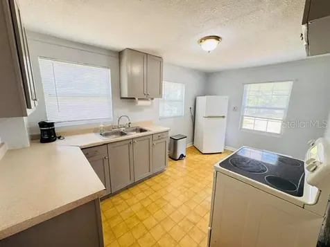 2722 S Sunrise Court Orlando FL 32806